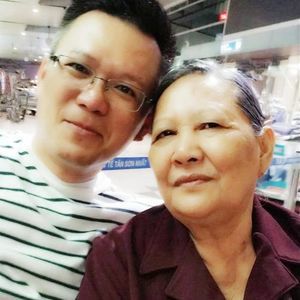 Meet your Posher, Hoang